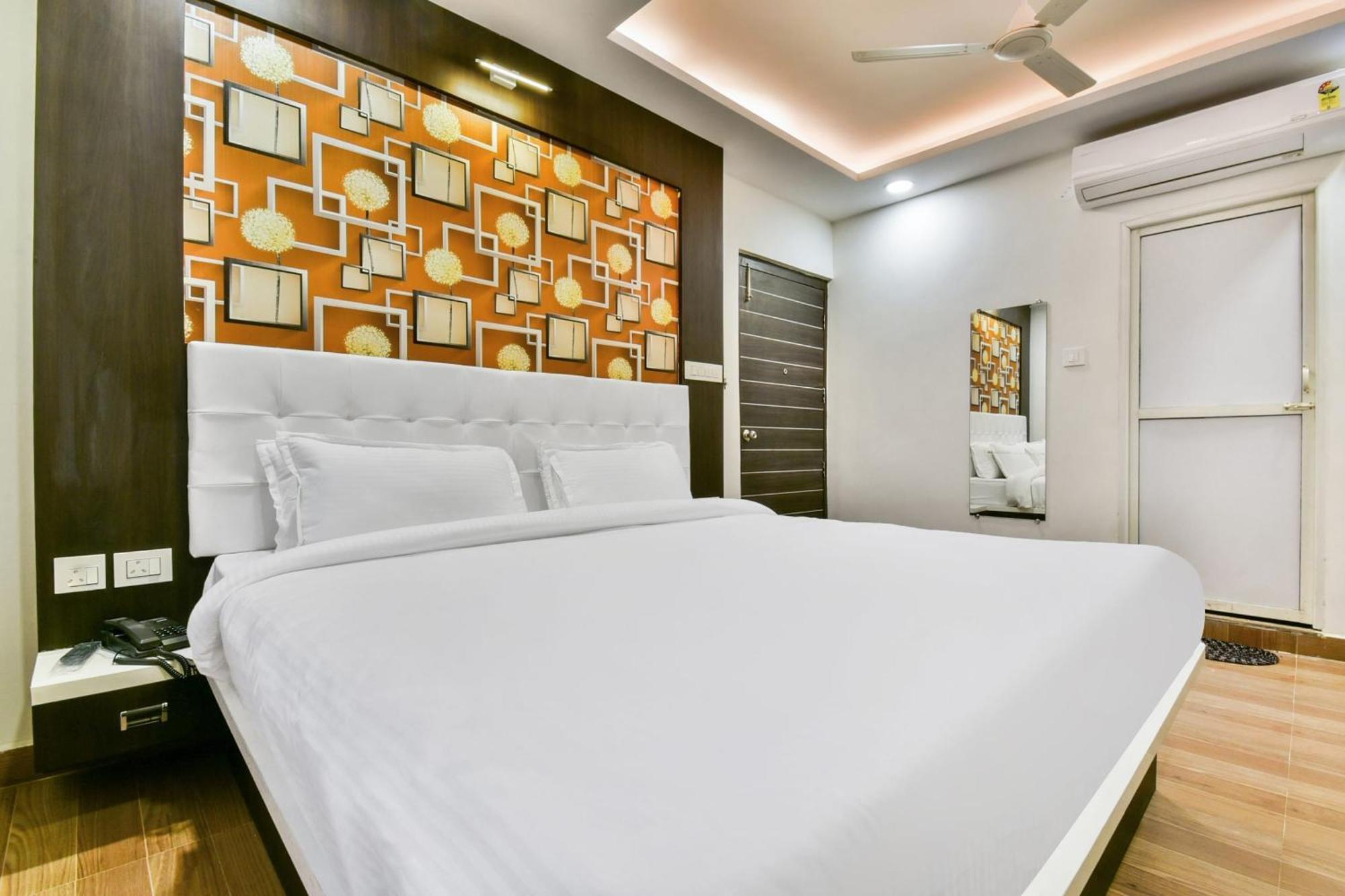 Collection O Addiction Hotel Patna  Exterior photo