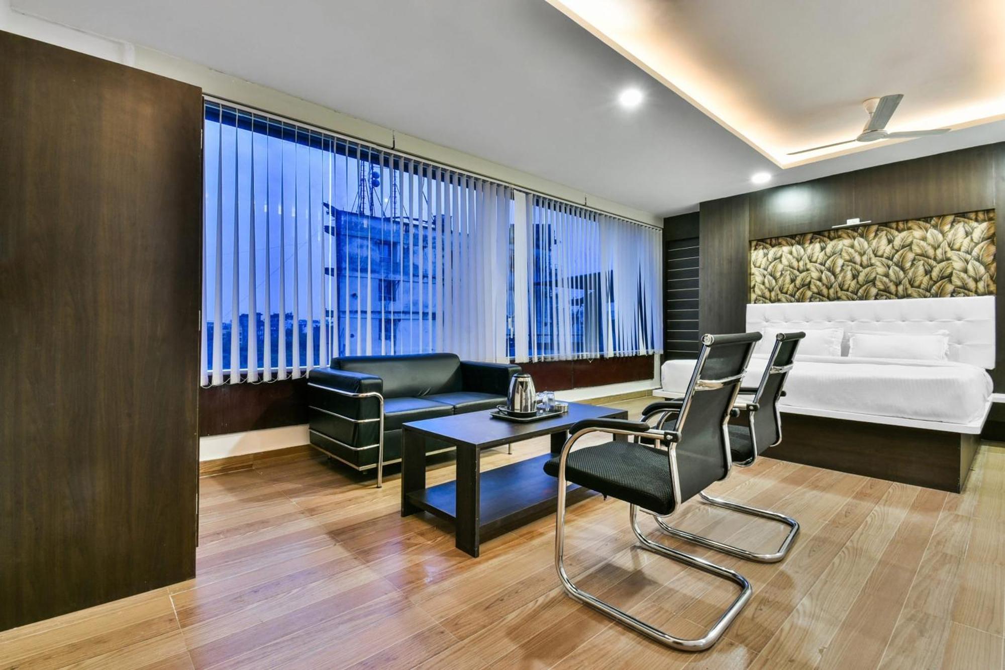 Collection O Addiction Hotel Patna  Exterior photo